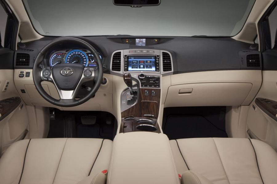  Toyota Venza 2013 года  (фото 13 из 37)